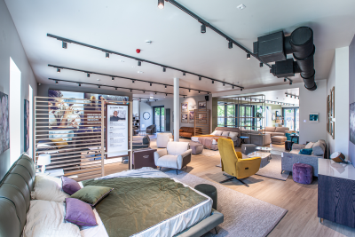 Audeklu un audumu izstāde