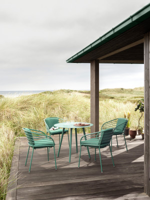 Cancún Café table, light grey metal