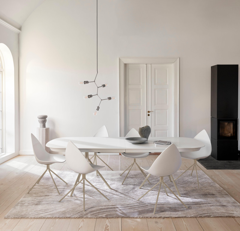 Ottawa extendable dining table, white lacquered