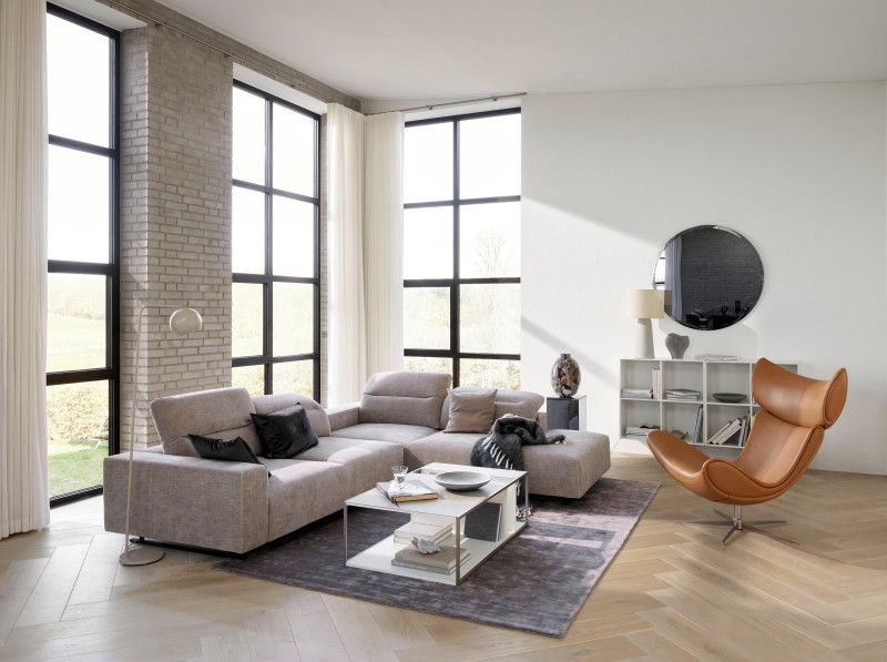 Kip floor lamp, yellow metal