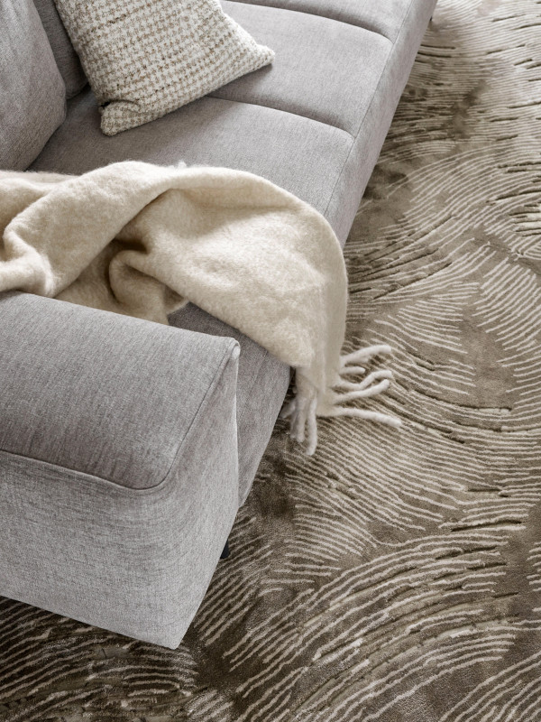 Whirlwind rug, brown tencel