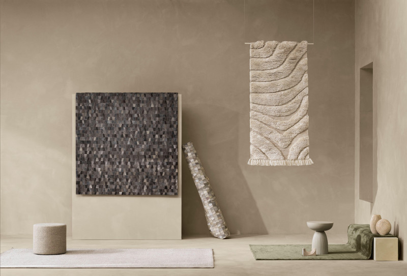 Cosmo rug, light grey leather hide/wool