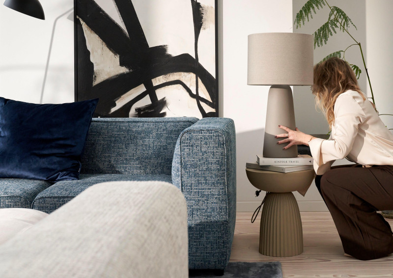 Dawn table lamp, light grey ceramic/metal