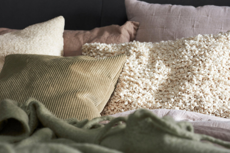 Bouclé single cushion, brown