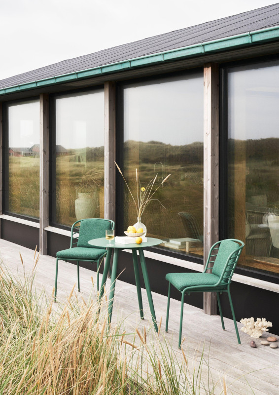 Cancún dining chair with arm & cushion, light grey aluminium