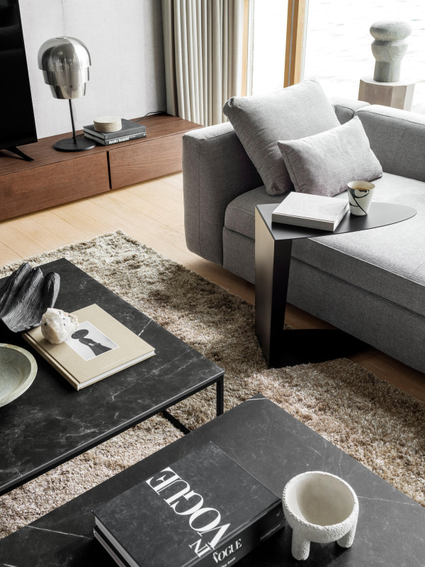 Movement rug, white polyester/cotton