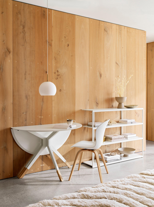 Bordeaux console table, light grey lacquered