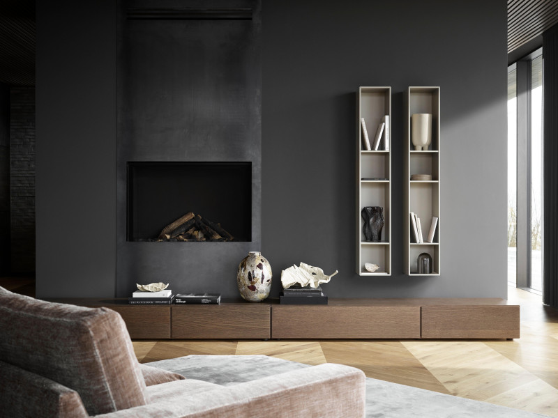 Como wall system, light grey lacquered