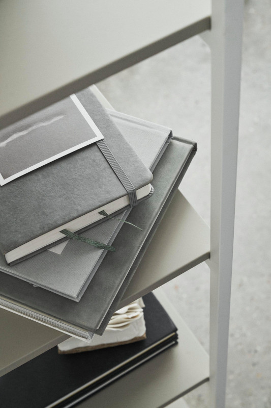 Bordeaux console table, light grey lacquered