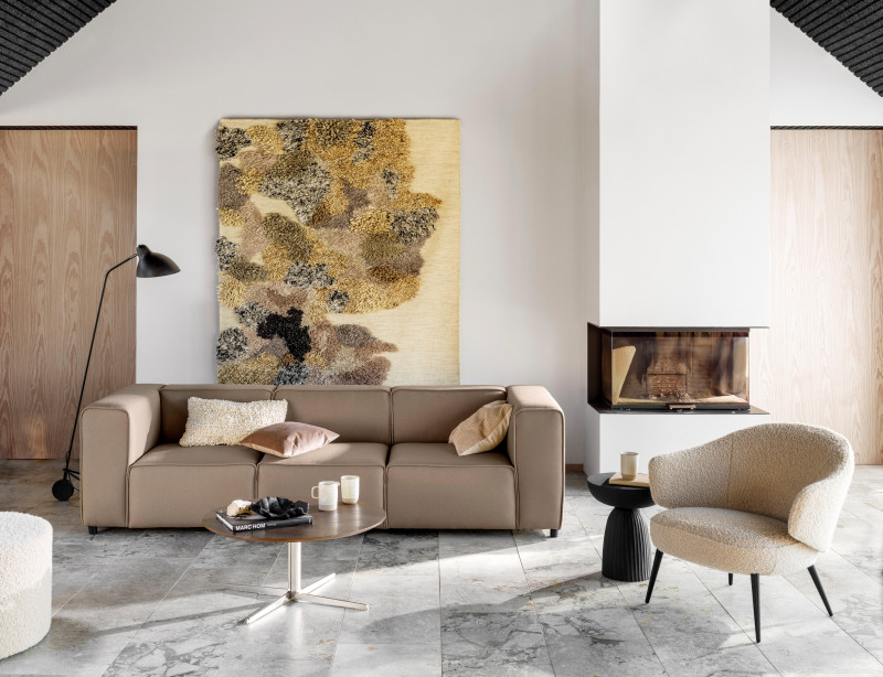 Bouclé heavy cushion, beige acrylic