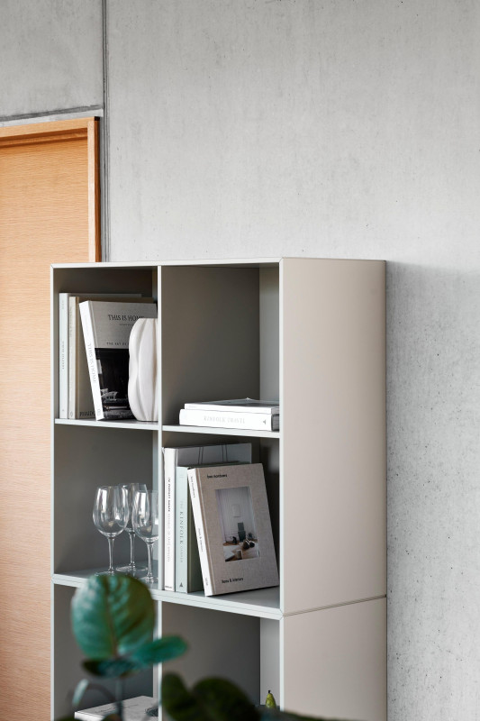 Como bookcase, light grey lacquered